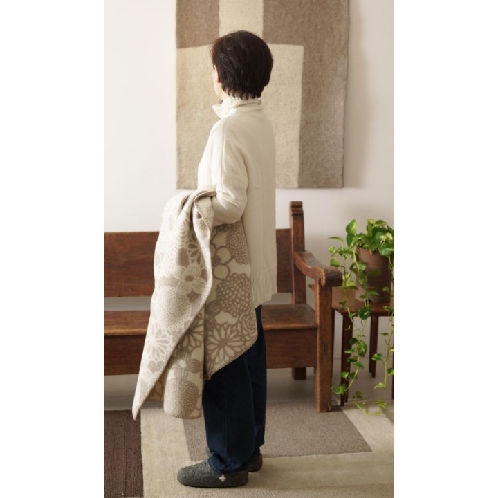 undyed+ ひざ掛け毛布【花つなぎ】無染色ウール | SIMPLife