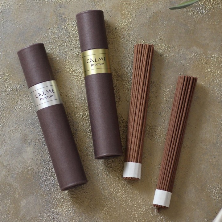 CALME INCENSE 旅先で整える 持ち運びできる紙管のお香【bisou】 | SIMPLife