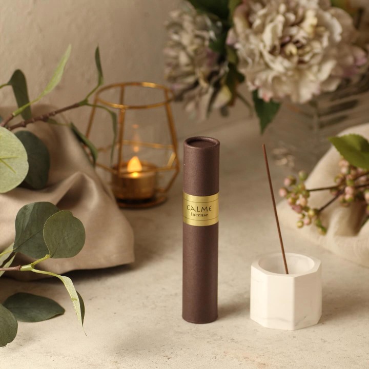 CALME INCENSE 旅先で整える 持ち運びできる紙管のお香【la vie rubis】 | SIMPLife
