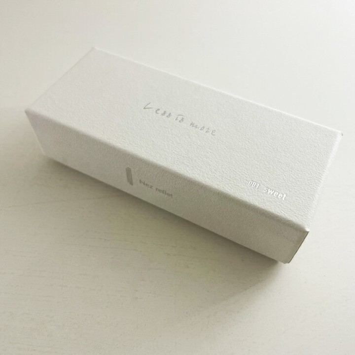 Less is more Incense 香りを追求したミニマルなお香【001 sweet】 | SIMPLife