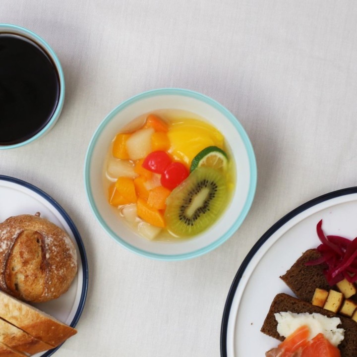 POTPURRI Frost ボウル S【青】磁器 | SIMPLife