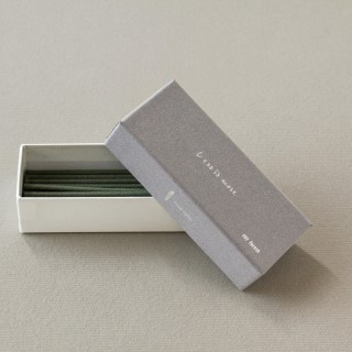 Less is more Incense 香りを追求したミニマルなお香【002 forest】 | SIMPLife